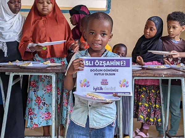 DOĞUM GÜNÜ PASTASI İKRAMI