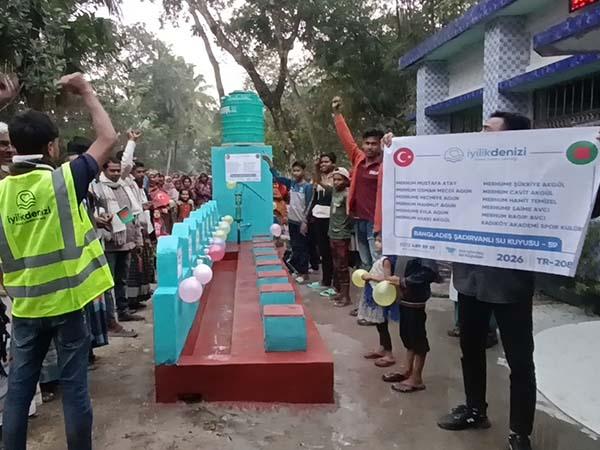 BANGLADEŞ 8 ÇEŞMELİ SU KUYUSU